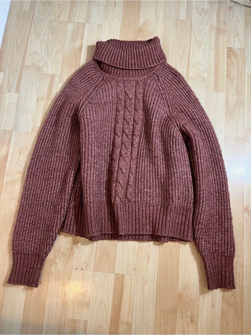 1.State Back Cutout Turtleneck Sweater Size Medium